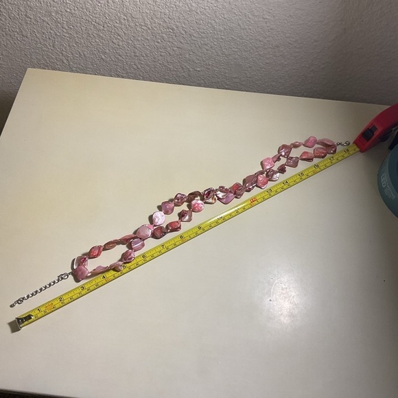 Rose Pink Stones Shells 8” Double Layered Fashion Necklace Cho… - Picture 5 of 5